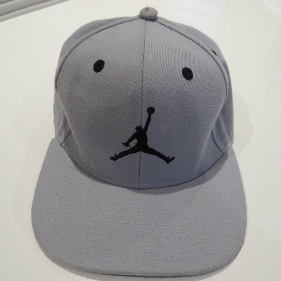 Michael Jordan Hat (Youth) - Picture 2 of 5